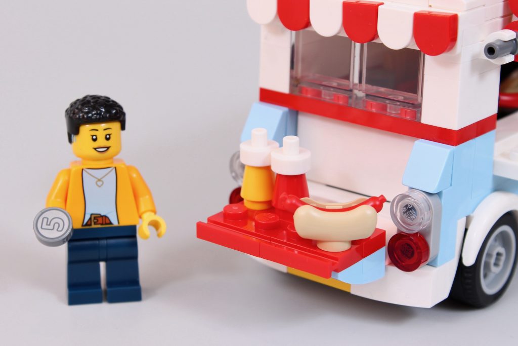 LEGO Icons 40681 Retro Food Truck review 5 1024x683