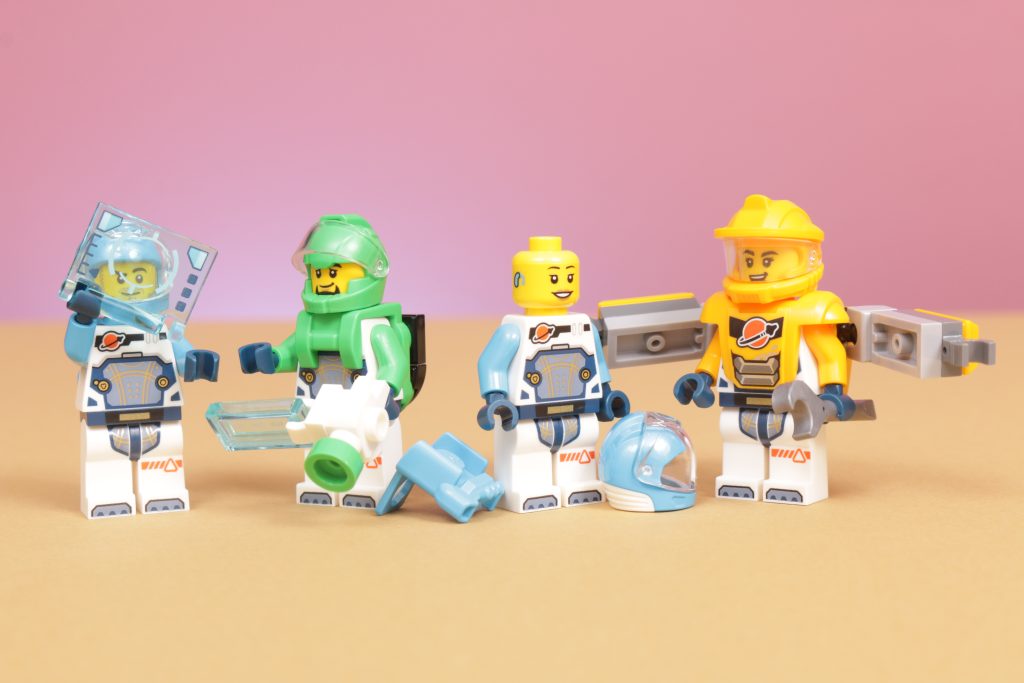 LEGO City 60432 Command Rover and Crane Loader review 48 1024x683