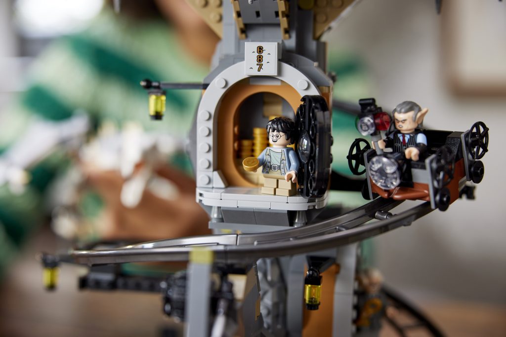 LEGO Harry Potter 76417 Gringotts Bank 17 1024x683