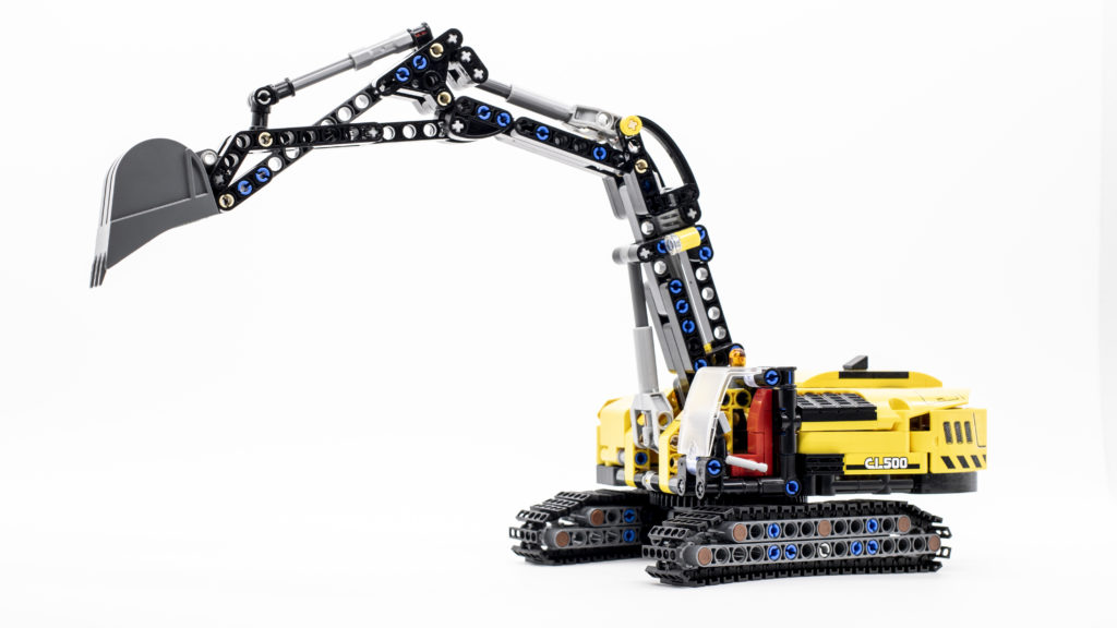 LEGO Technic 42121 Heavy Duty Excavator 16
