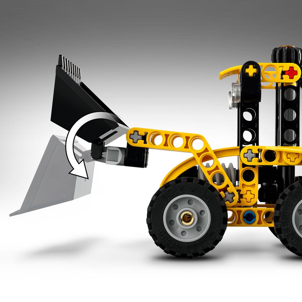 LEGO Technic 42197 Backhoe Loader 6