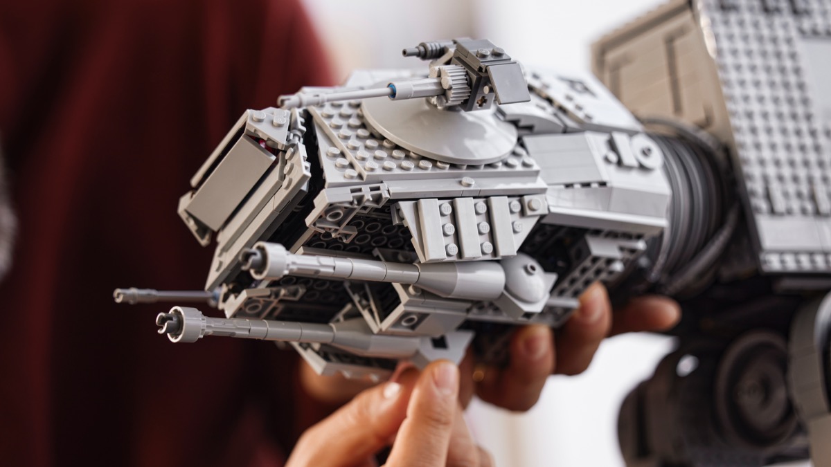 In pictures: LEGO Star Wars 75313 AT-AT