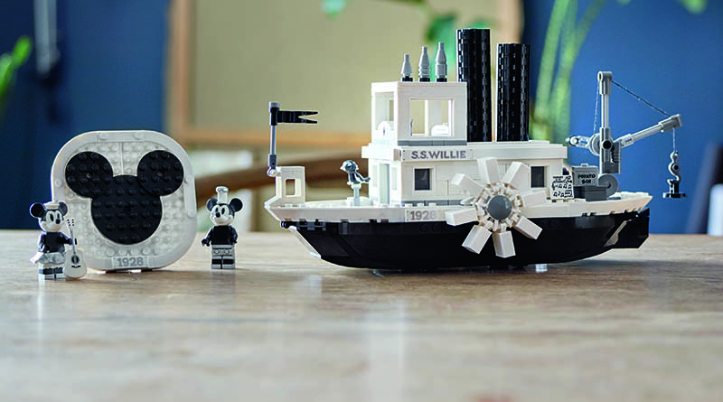 LEGO Ideas Disney Mickey Mouse 21317 Steamboat Willie unveiled