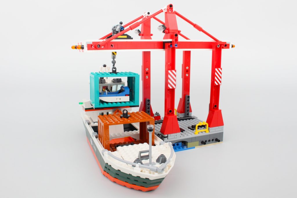 lego city 60422 Seaside Harbor with Cargo Ship review 6 min 1024x683