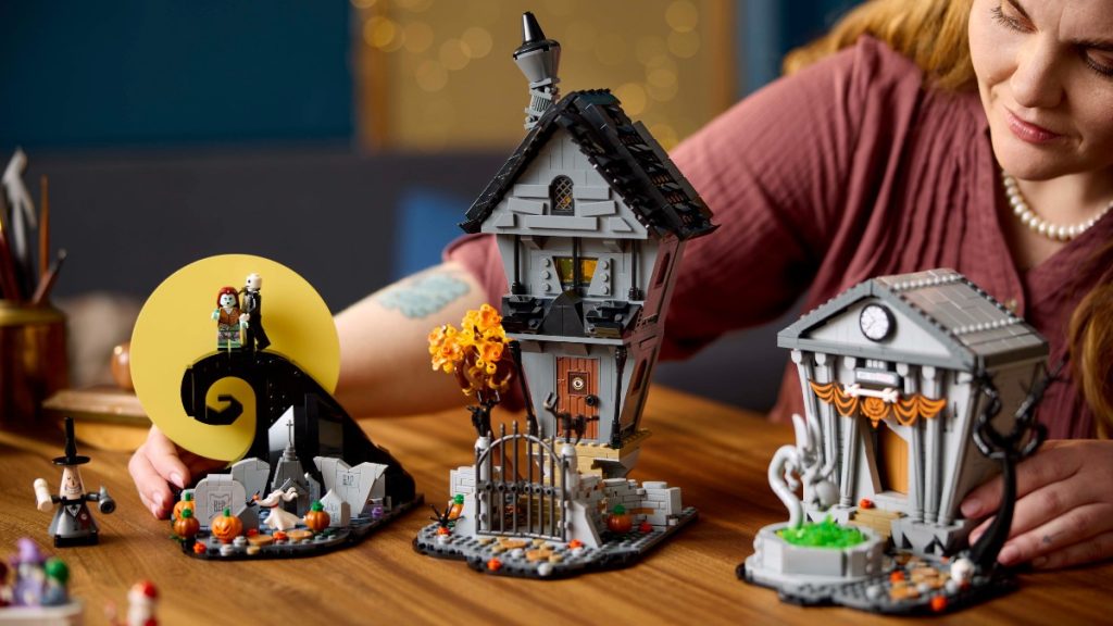 LEGO Ideas 21351 the nightmare before christmas lifestyle 2 featured 1024x576
