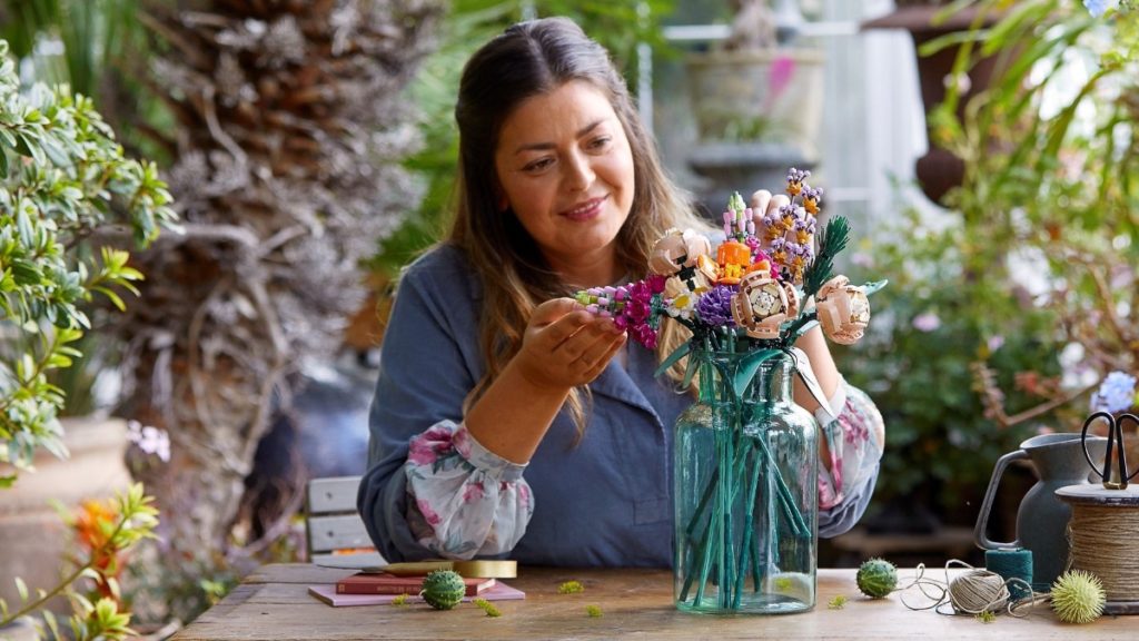 LEGO for Adults Botanical Collection 10280 Flower Bouquet featured 1024x576