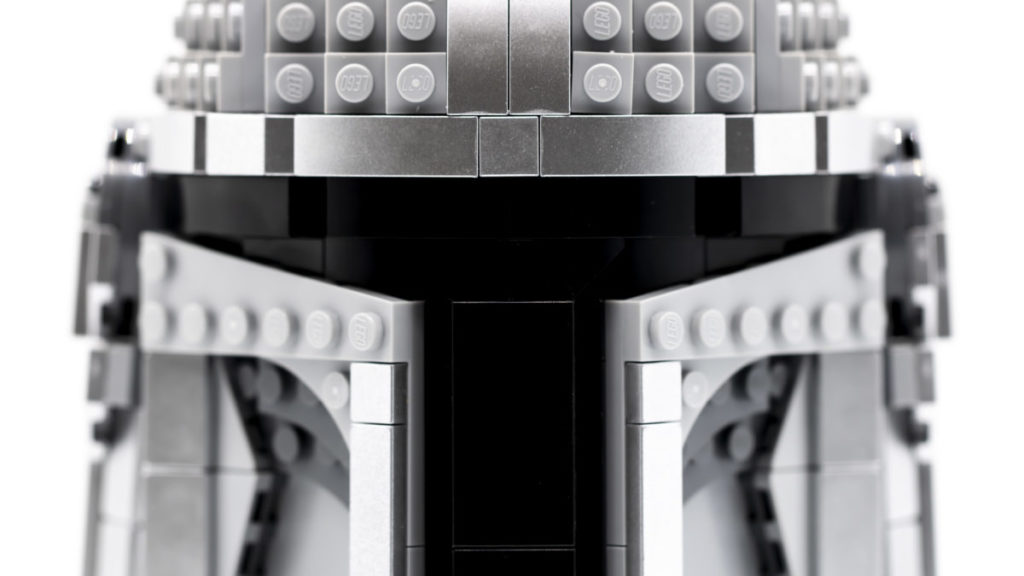 75328 The Mandalorian Helmet 11 1024x576
