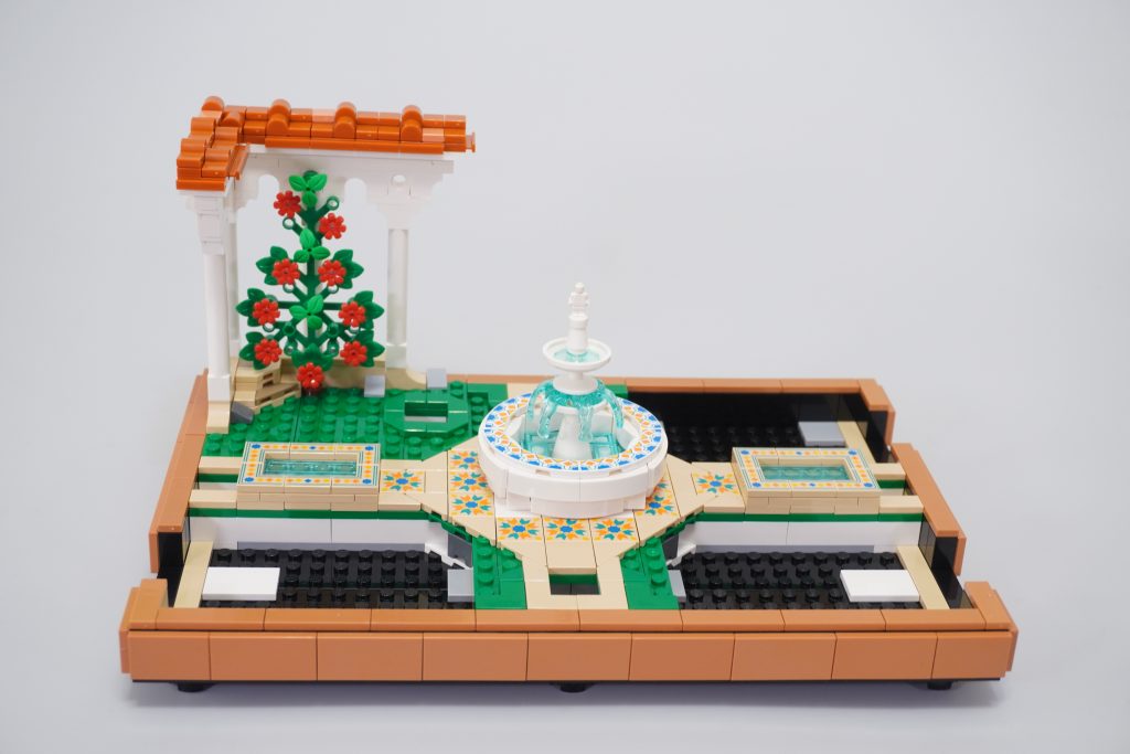 LEGO Icons 10359 Fountain Garden review 15 1024x683