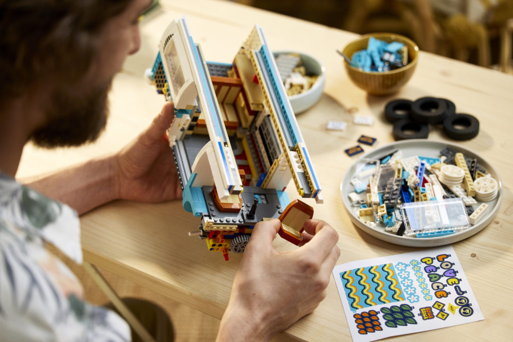 LEGO for Adults 10279 Volkswagen T2 Camper Van 21
