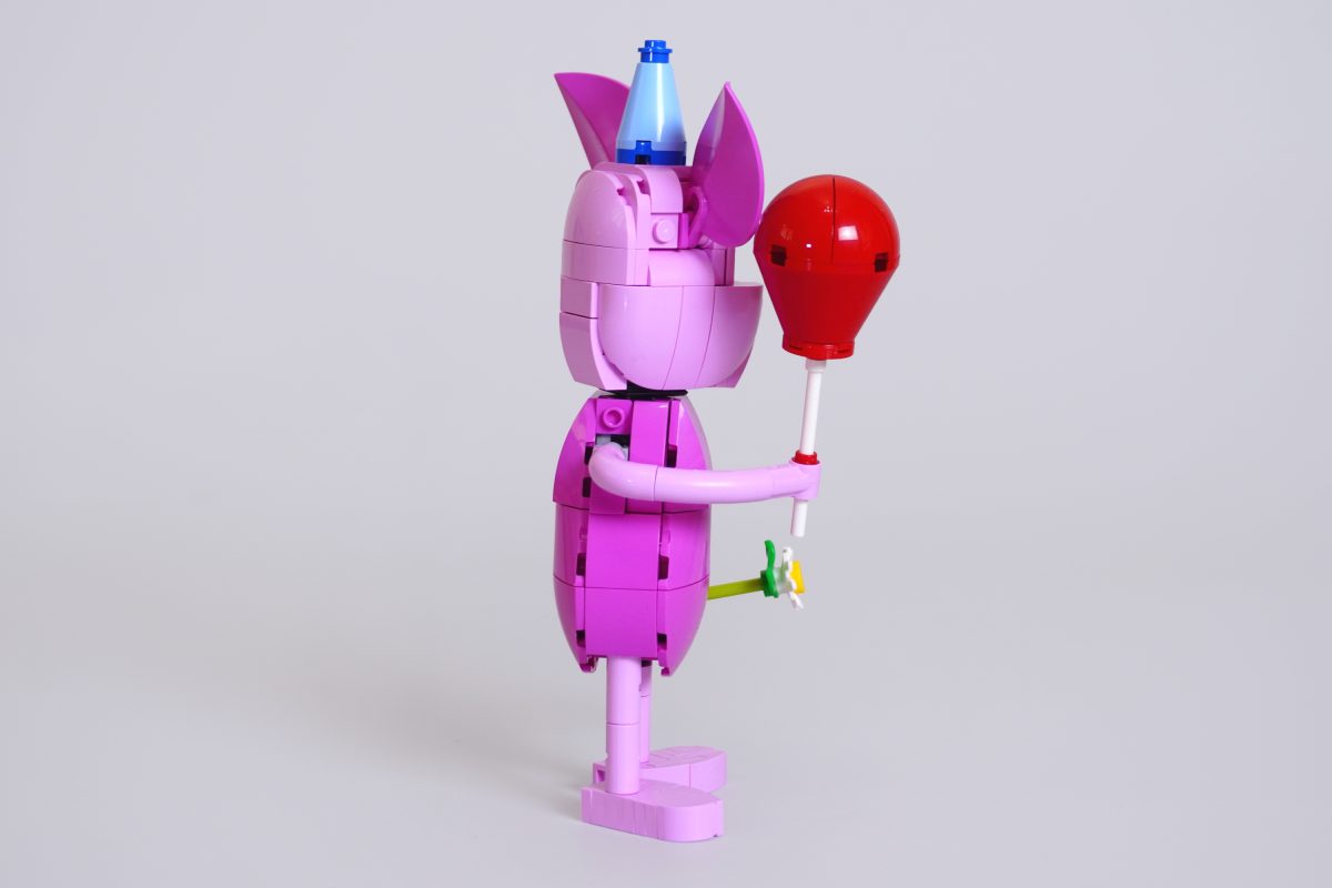 LEGO Disney 43305 Piglets Birthday Fun review 05 1200x800