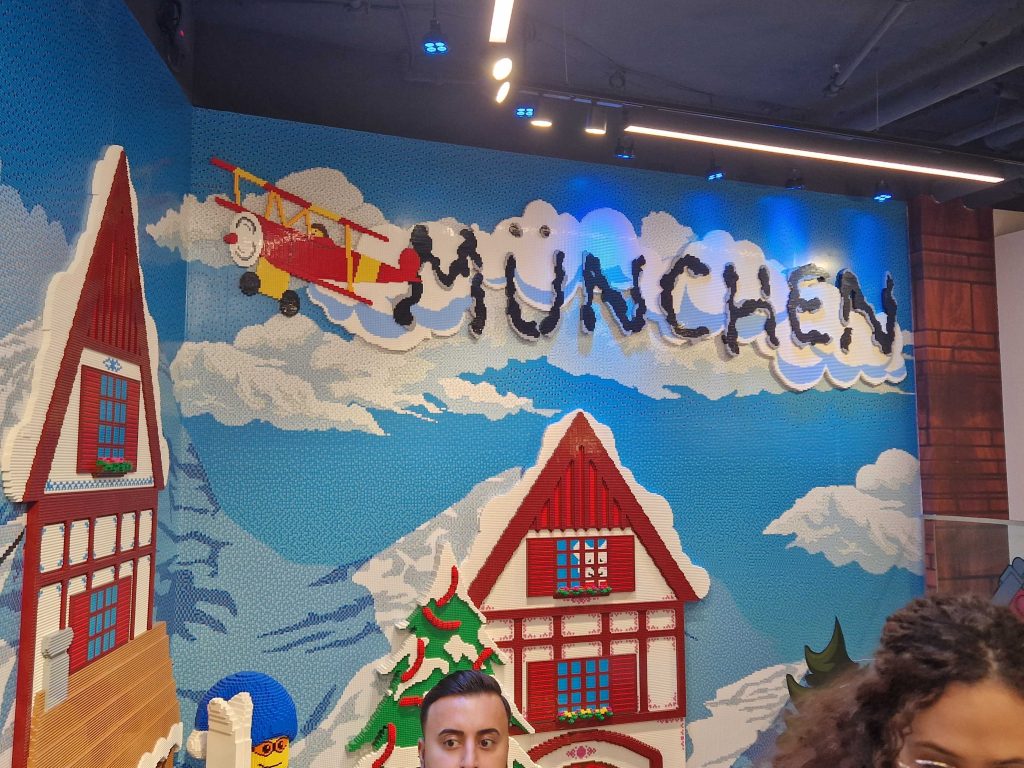 LEGO Store Munich Mural 3 1024x768