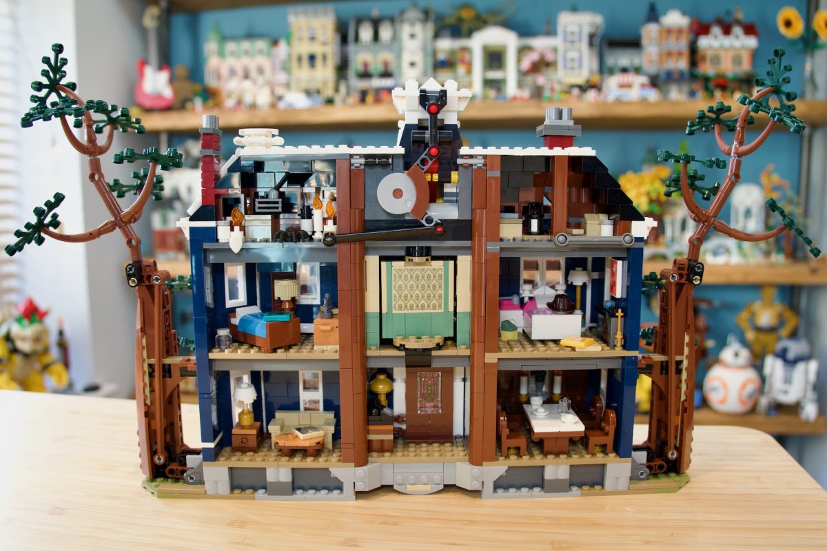 LEGO Icons 11370 Stranger Things The Creel House review 16 1200x800
