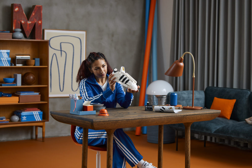 LEGO 10282 Adidas Originals Superstar 13