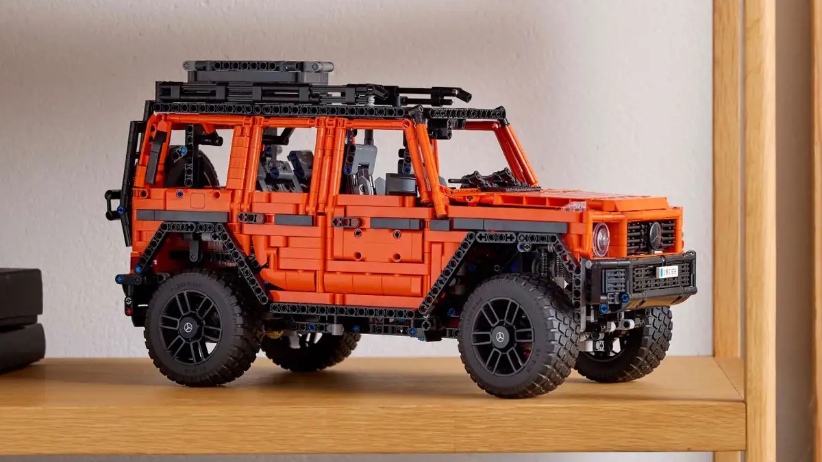 LEGO Technic 42177 Mercedes-Benz G 500 PROFESSIONAL Line officially revealed