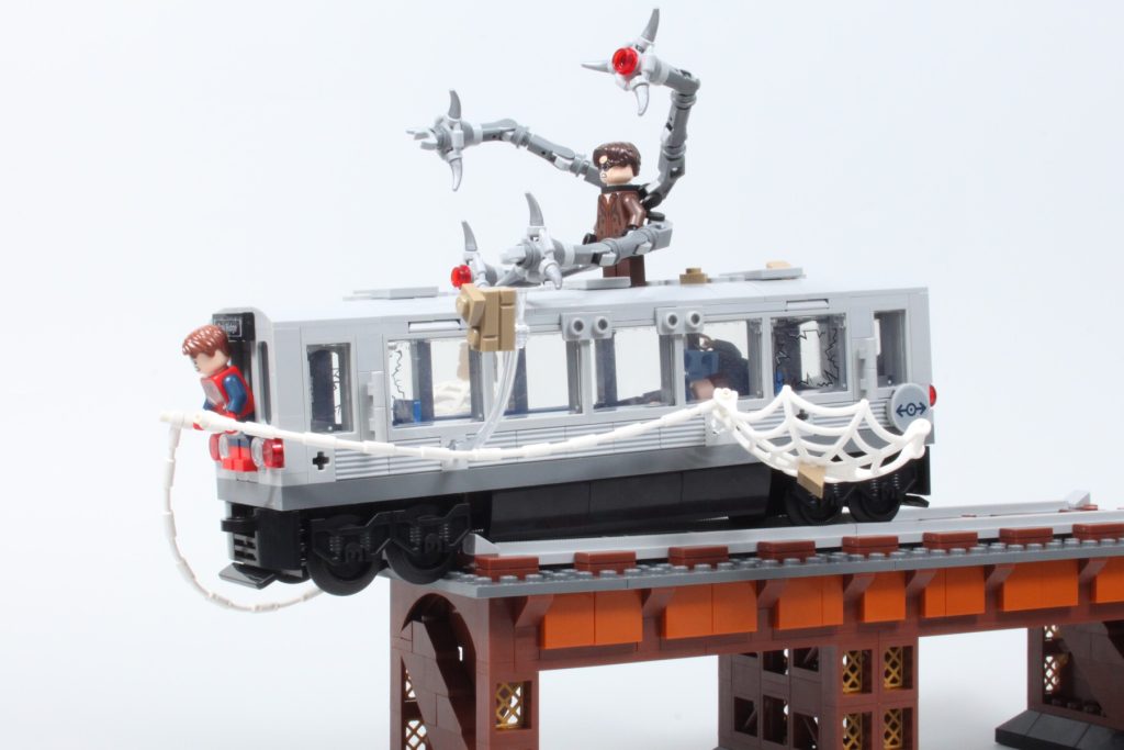 lego marvel 76321 spider man 2 subway train chase scene build feature 14 1024x683