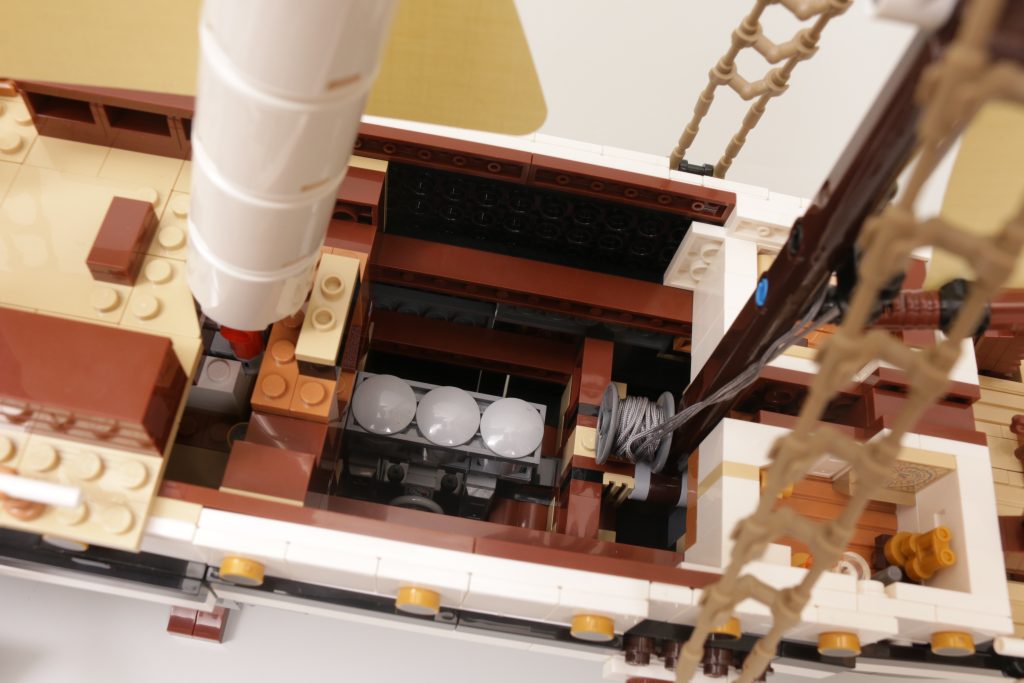 LEGO Icons 10335 The Endurance review 34 1024x683