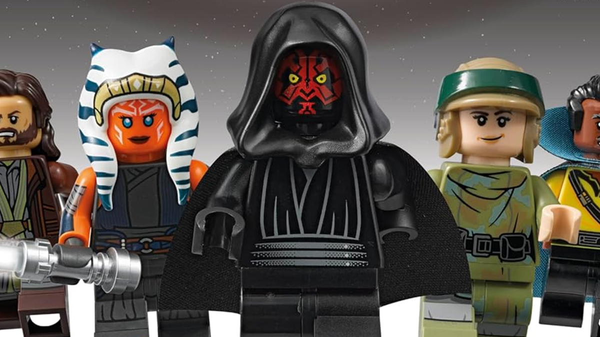 Updated LEGO Star Wars Visual Dictionary with exclusive minifigure out now