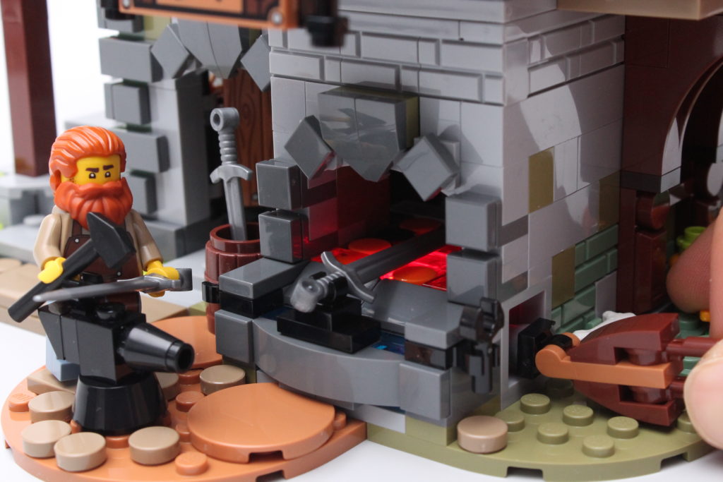 21325 Medieval Blacksmith review 12
