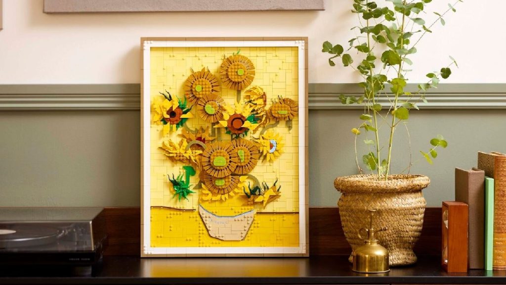 LEGO Art 31215 lifestyle featured 1024x576