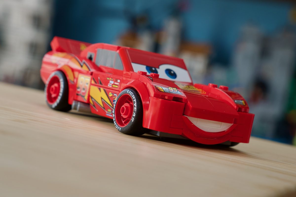 LEGO Speed Champions 77255 Lightning McQueen review 2 1200x800