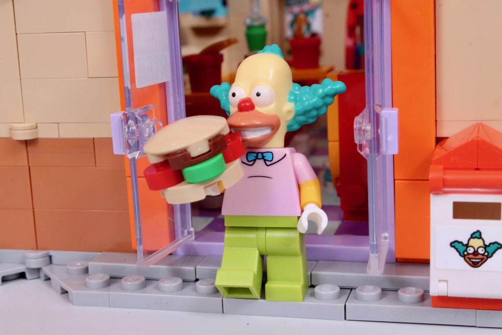LEGO Icons 10352 The Simpsons Krusty Burger review 64 1024x683