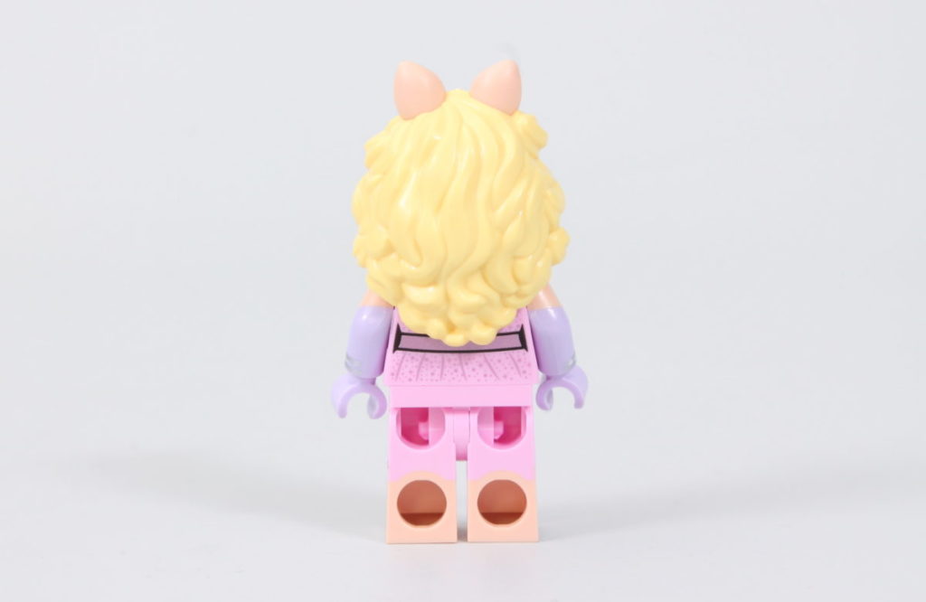 LEGO Collectible Minifigures 71033 The Muppets Miss Piggy 5 1024x666
