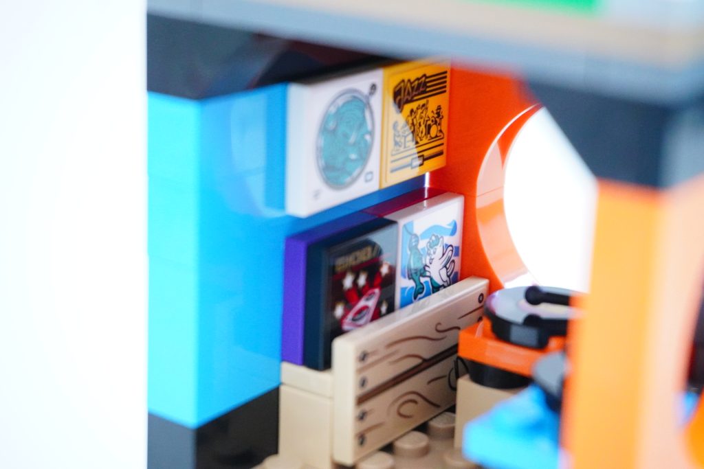 LEGO Monkie Kid 80054 Megapolis City 5th Anniversary 39 1024x683