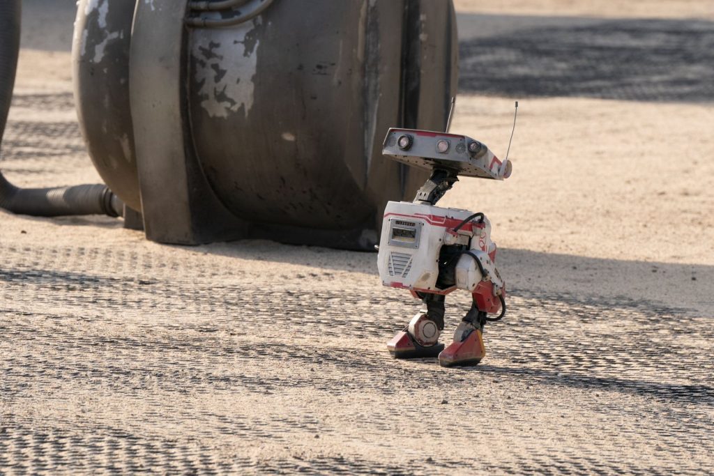 BDX droid disney parks blog 1024x683