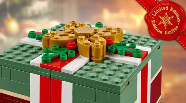 LEGO 40292 Christmas Gift Box revealed