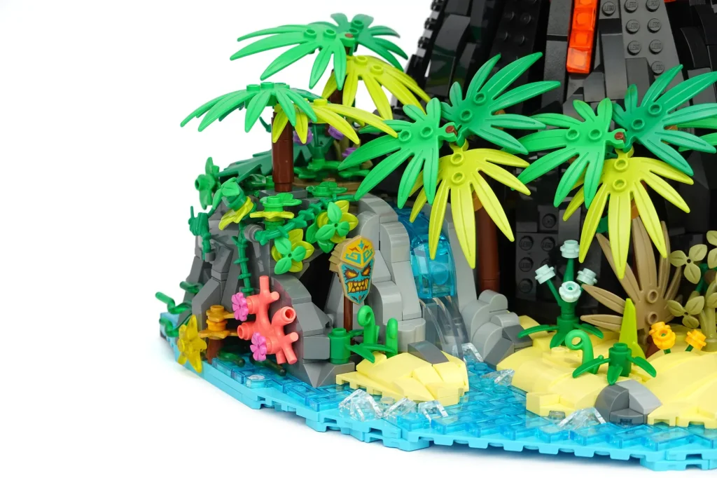 LEGO Ideas Working Volcano – With Erupting Lava 2 1024x682