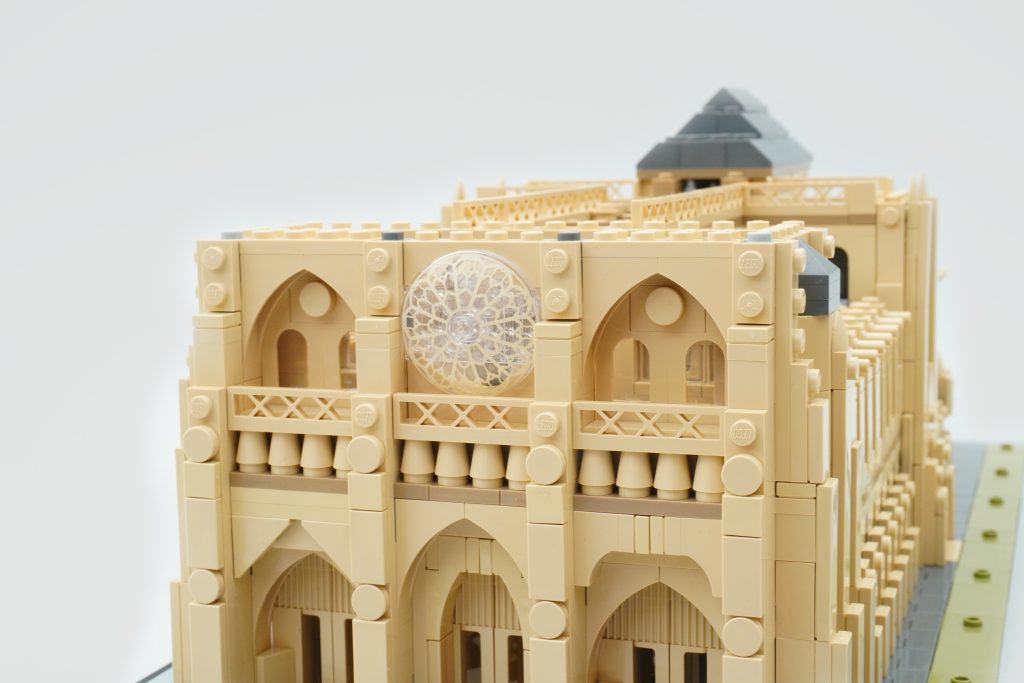 LEGO Architecture 21061 Notre Dame de Paris review 13 1024x683