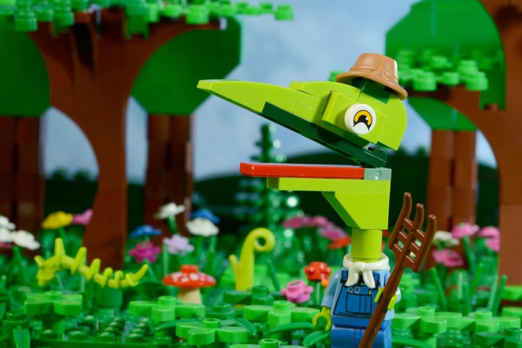 Brick Pic of the Day: Bill the Lizard