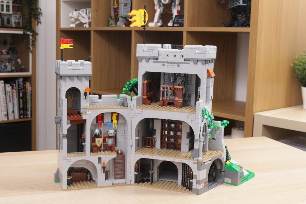 LEGO ICONS 10305 Lion Knights Castle review 50 1024x683