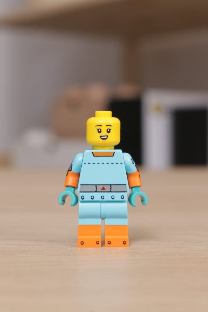 LEGO Minifigures 71034 Series 23 review 38 683x1024