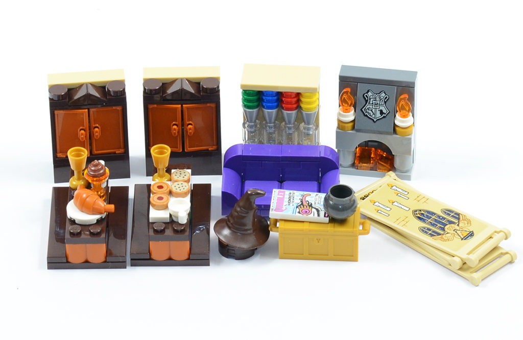 LEGO 76399 Hogwarts Magical Trunk review 12 1024x666