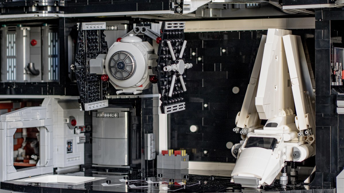What other ships can fit in the $1,000 LEGO Death Star's hangar?