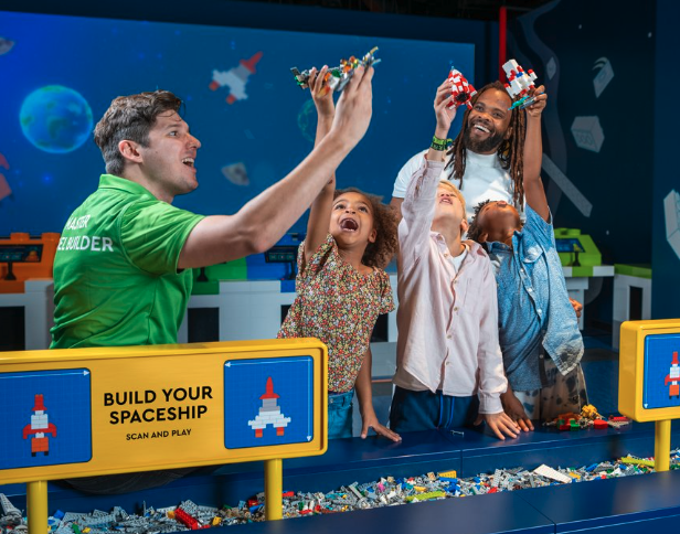 LEGO Boston Discovery Centre Build A Spaceship