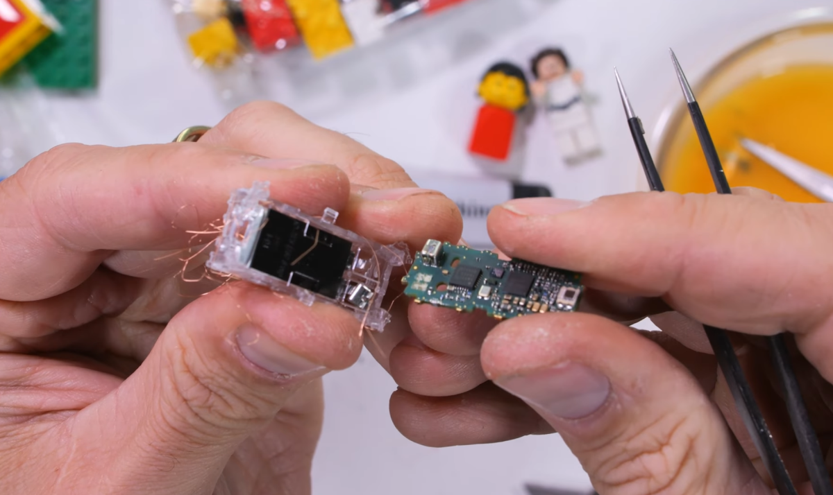 LEGO SMART Brick motherboard 1200x714