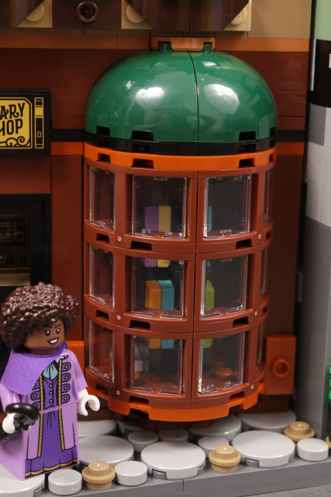 LEGO Icons 10351 Sherlock Holmes Book Nook review 29 683x1024