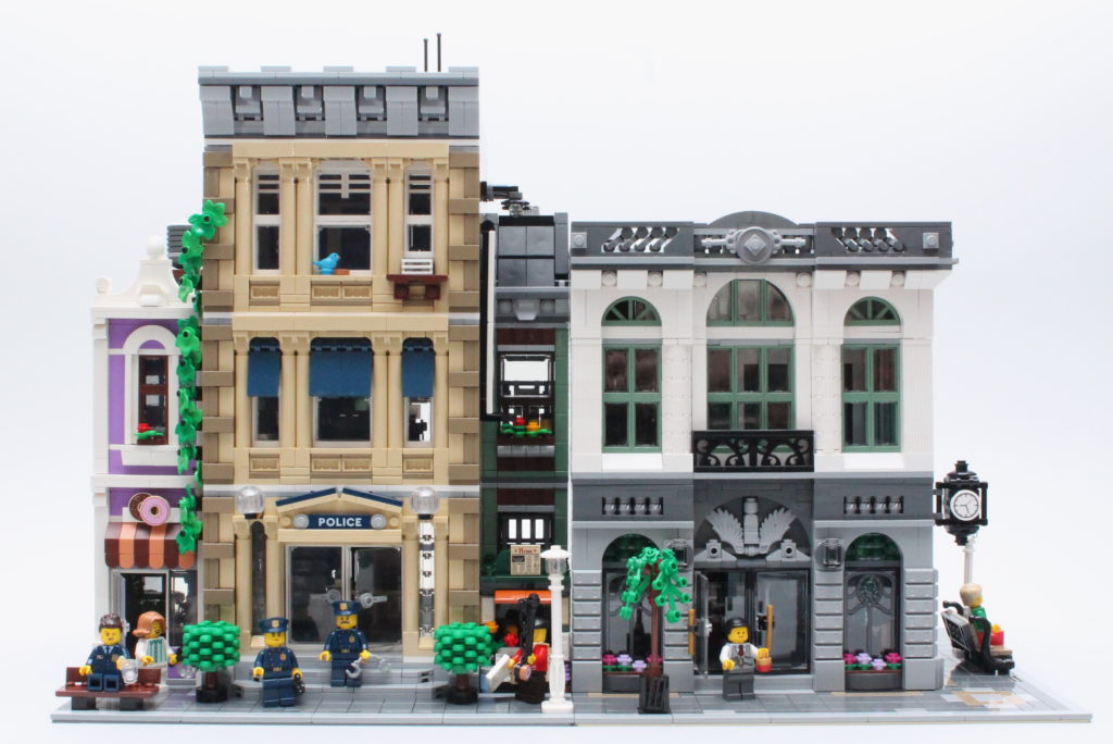 10278 Police Station 10251 Brick Bank 1