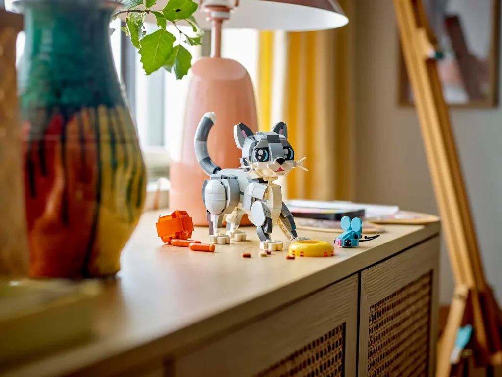 LEGO Creator 31163 Playful Cat lifestyle 2 1024x768