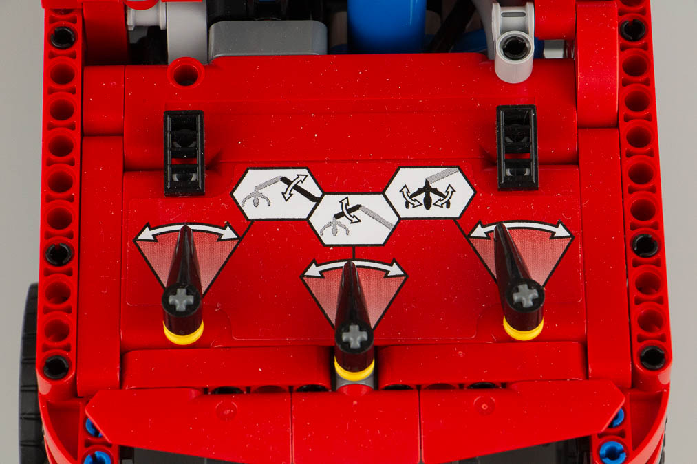 42144 Technic Material Handler 13
