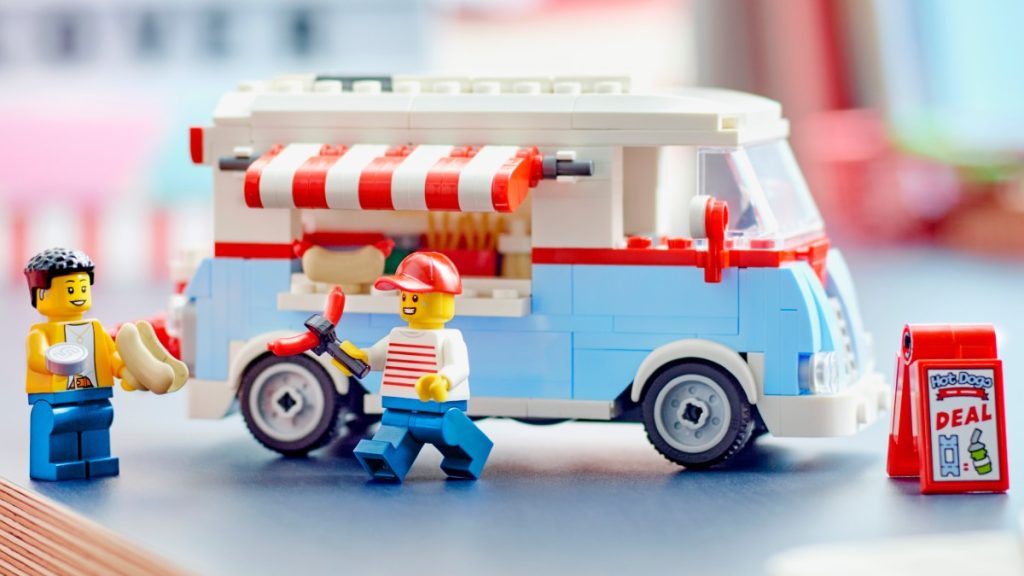 LEGO Icons 40681 retro food truck lifestyle featured 1024x576