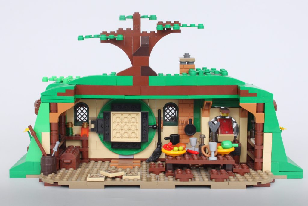 lego 79003 an unexpected gathering comparison 12 min 1024x683
