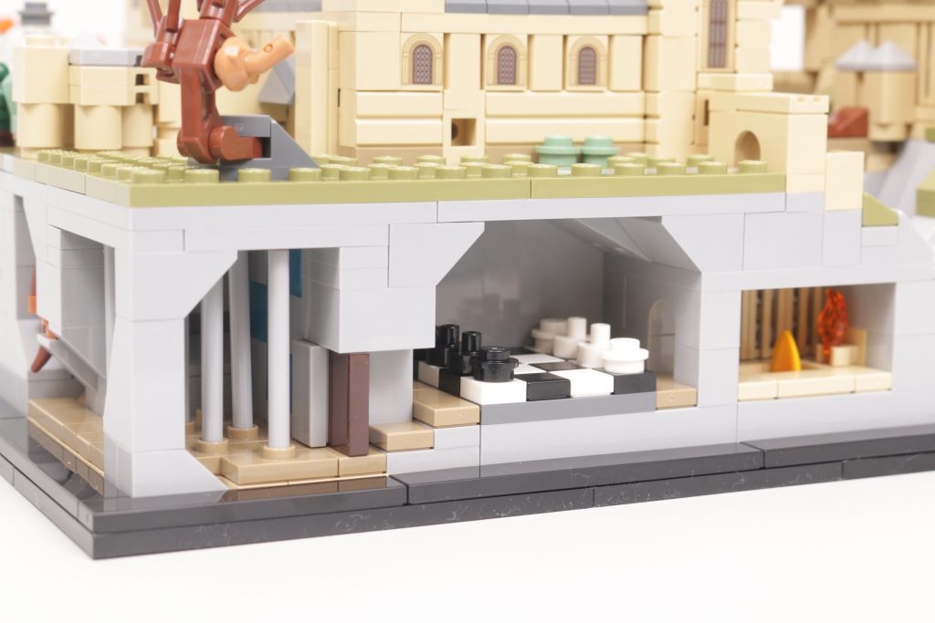 LEGO Harry Potter 76419 Hogwarts Castle and Grounds review 16 1024x683