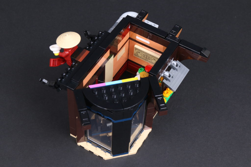 LEGO NINJAGO 71741 NINJAGO City Gardens review 68