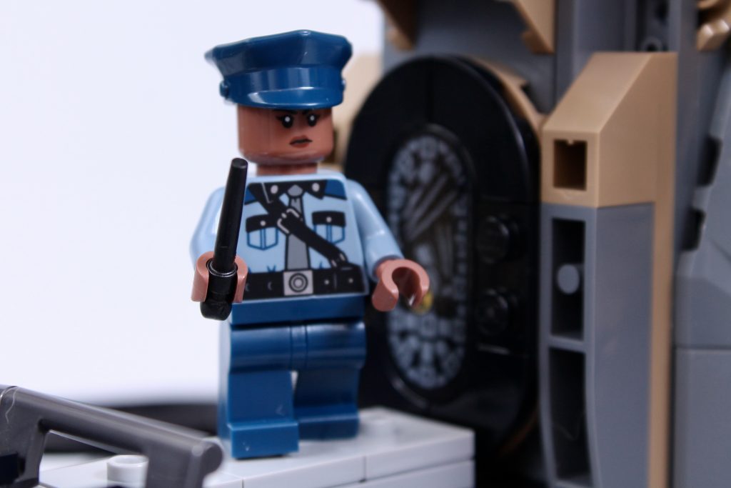 LEGO Harry Potter 76417 Gringotts Wizarding Bank Collectors Edition review 68 1024x683