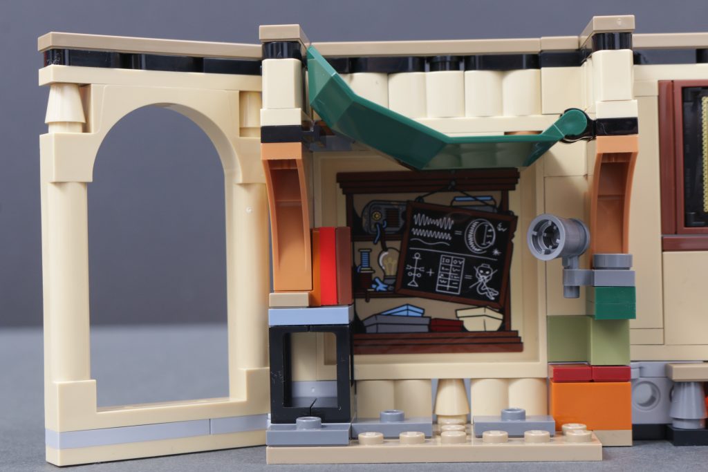LEGO Harry Potter 40770 Hogwarts Castle Room of Requirement review 5 1024x683