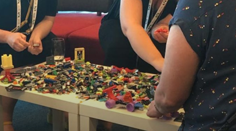 Battling Bots LEGO Workshop coming to Samsung KX