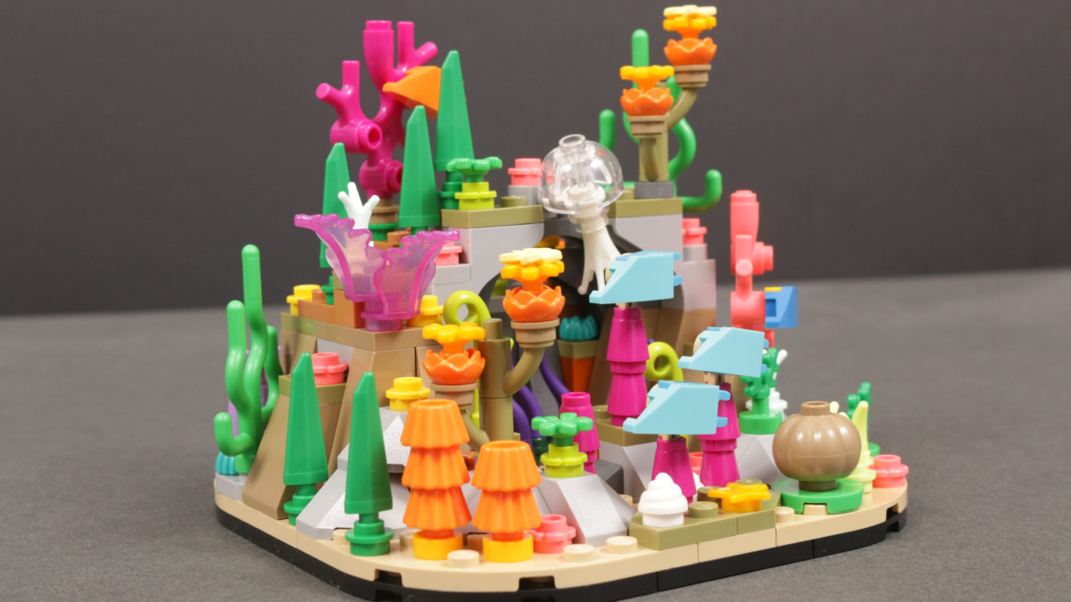 LEGO Coral Reef Diorama GWP returns for US Insiders